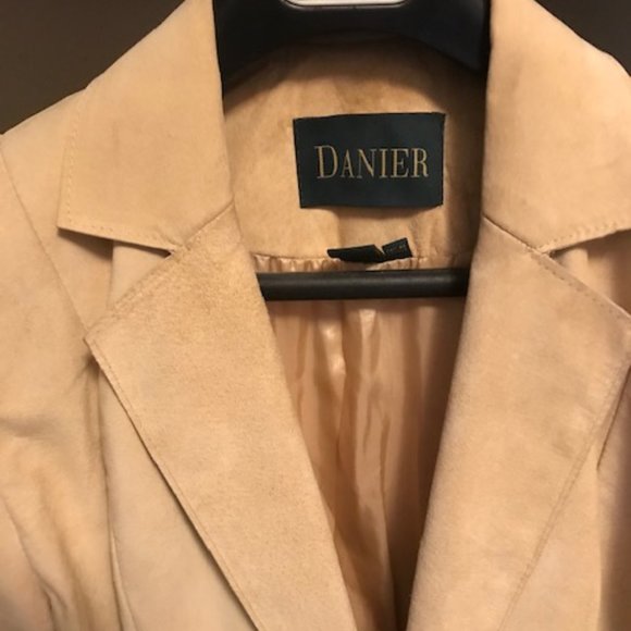 Vintage Danier Honey Tan Leather Jacket - Size 8 - Picture 4 of 16